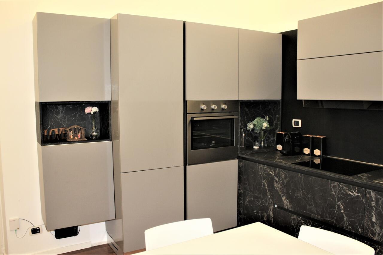 Domus Caecilia * Roma